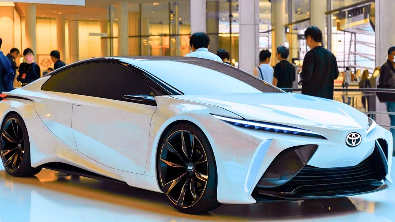 2026 Toyota Camry Unveiled: Sleek Hybrid Sedan with Smart Tech and Enhanced Safety